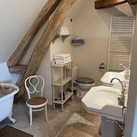 Chateau D' Bed & Breakfast 3*