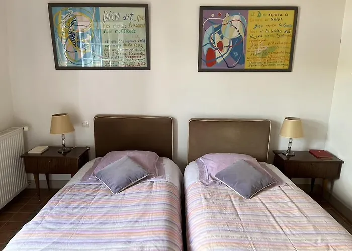 Chateau D' Bed & Breakfast 3*