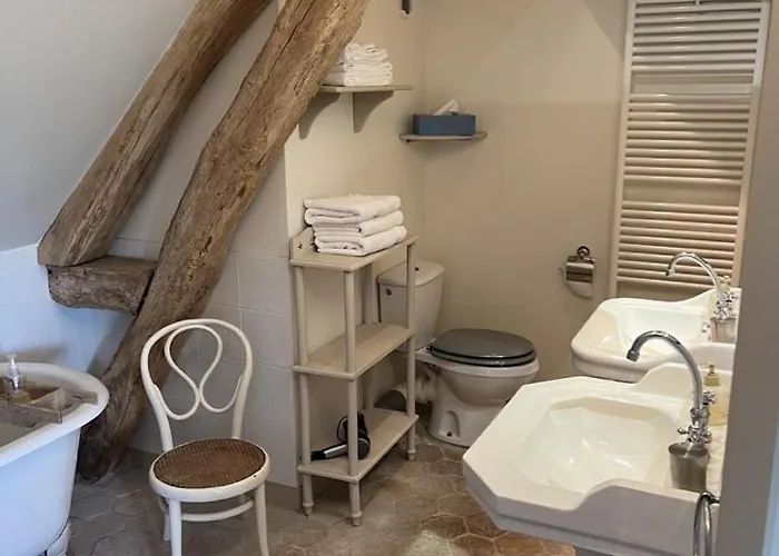 Chateau D' Bed & Breakfast 3*