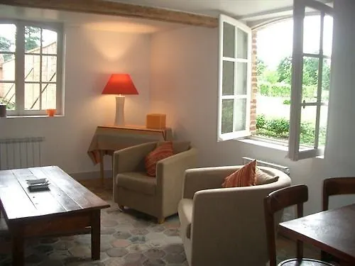 Bed & Breakfast Chateau D' Emalleville